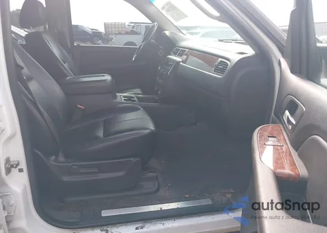 2007 Chevrolet Tahoe Lt из США, поврежденный, VIN 1GNFC13097R140662